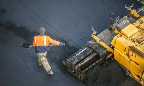 Asphalt paving